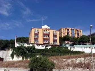 Rainbow Hotel 3*